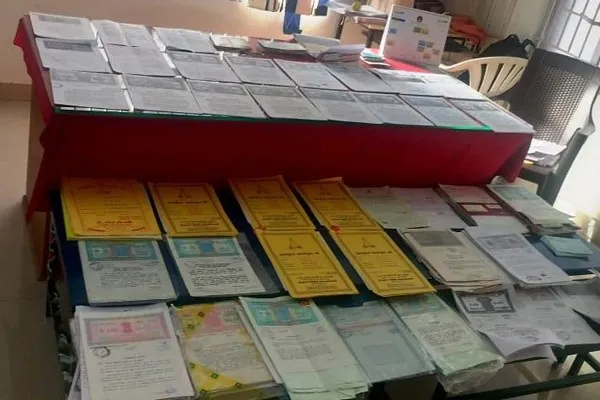 Multi-crore property documents were caught in  operation agazhi raid in Trichy Pudukkottai